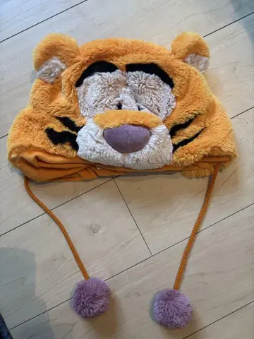 디즈니 팬캡. 티거