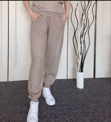 몽골 울 양모 맨투맨 L 사이즈