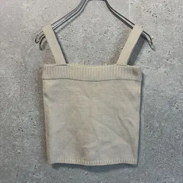 [ GRL ] 그레일 ( M ) 니트 뷔스티에*베이지*캐주얼*세련됨