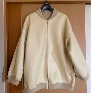 리버서블 베이지 봄버 자켓