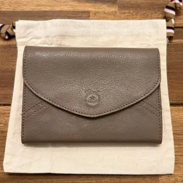 새상품 IL BISONTE 접이식 지갑 로고 엠보 그레이