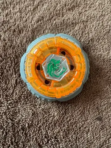 메탈 파이트 베이블레이드 특별 경품 락 레오네 오렌지 클리어