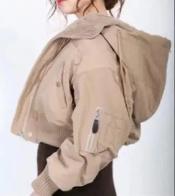 ETRE TOKYO 후드 부착 MA-1 자켓