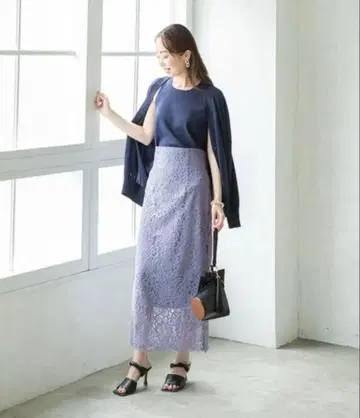 Noble 리버 레이스 스커트