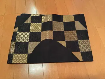 블랙과 금색 체크 무늬 후쿠로 오비