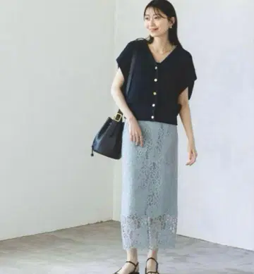 NOBLE 리버레이스 I라인 스커트 34