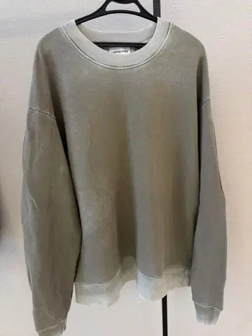 [ 페이드 가공 ] COTTON CITIZEN 카키 크루넥 트레이닝복