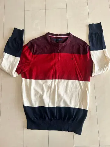 타미힐피거 긴팔 니트 스웨터 M 사이즈