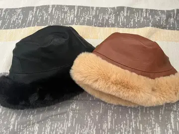 가죽과 퍼 버킷 햇 2종 세트