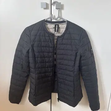 ECOALF 블랙 퀼팅 다운 자켓