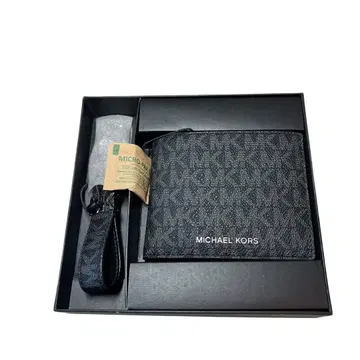 택 포함 새상품 MICHAEL KORS 접이식 지갑 & 키링 세트