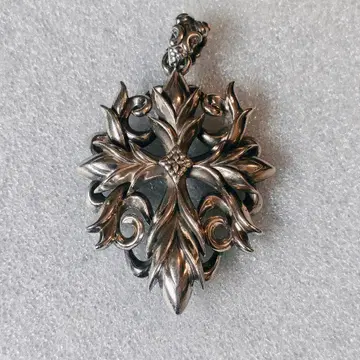 블러디 메리 안드로메다 펜던트 목걸이