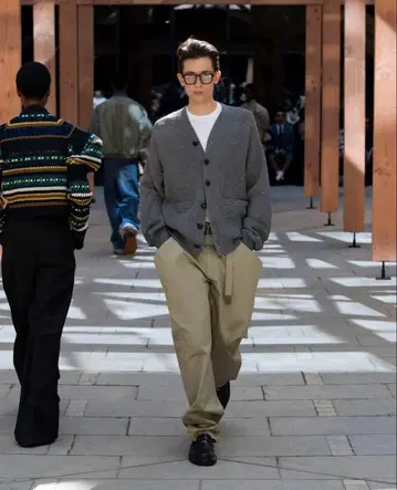 SACAI 25SS 코튼 치노 팬츠