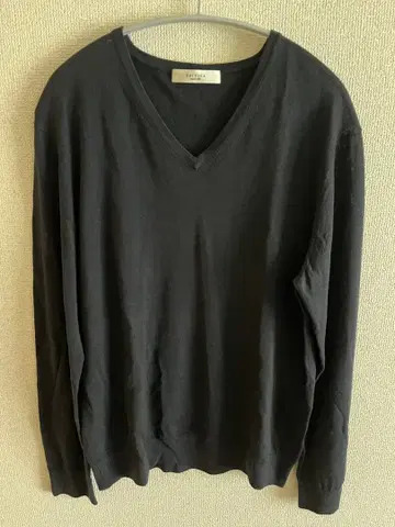 [ 가격 협의 가능 ] EDIFICE V넥 울 니트 XL 사이즈 네이비