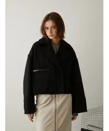 LA PEAU DE GEM 코쿤 슬리브 숏코트 라포도제무