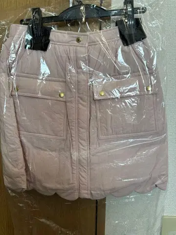 로지몬스터 핑크 스칼럽 스커트