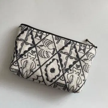 미나 페르호넨 지퍼 파우치 핸드메이드 심포니