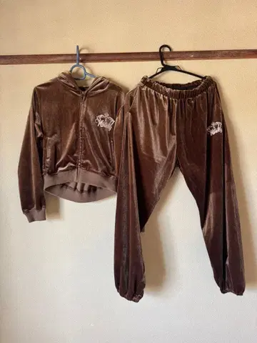 Tiara 로고 벨로아 후드티/셋업/9090/벨로아