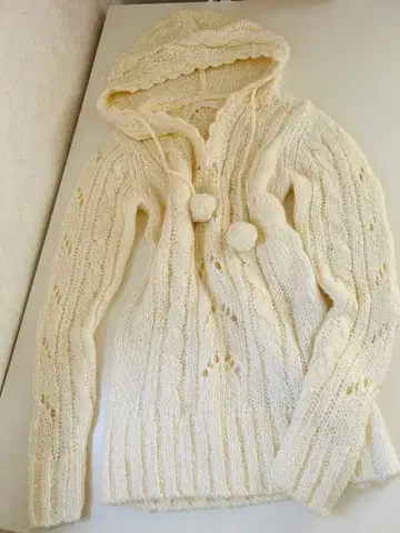 리즈리사 후드 롱 니트 아이보리 미니 원피스