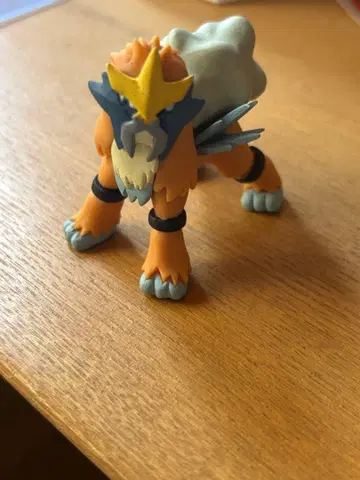 입체 포켓몬 도감 이로치 엔테이