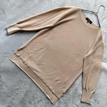 새상품급 COUP DE CHANCE 니트 풀오버 베이지 38 사이즈