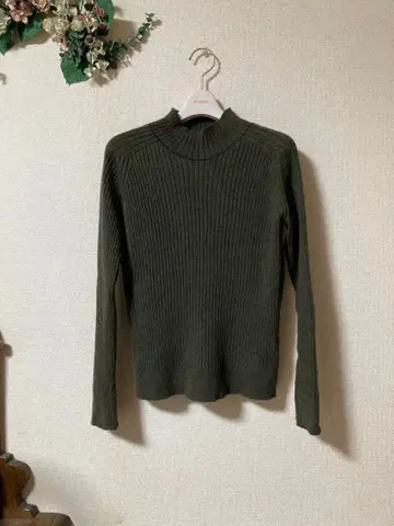 팔라스 팰리스 누메 립 스웨터 울 100% 클래식 디자인