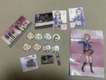 HEAVEN BURNS RED 캐릭터 굿즈 세트