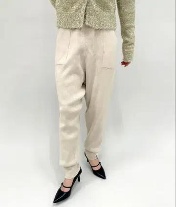 [ Hella/헬라 ] 별주 KNIT JOGGER 팬츠