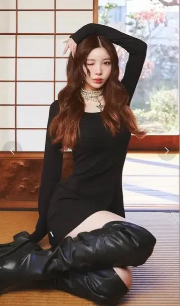 미사용 새상품 Darich 실루엣 컷 미니 원피스