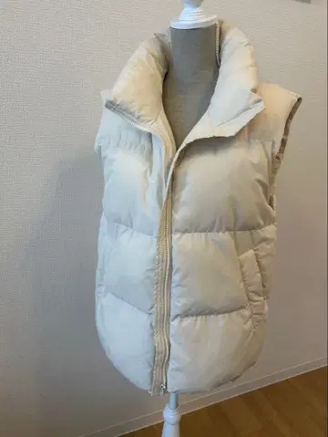 아이보리 다운 베스트 GU