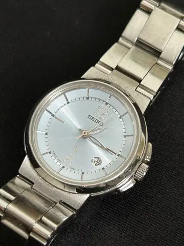 세이코 콜키아. 쿼츠 작동 중