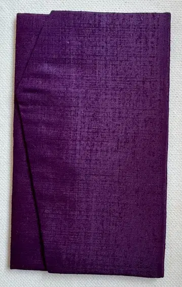 향돈을 담아가는 보라색 접이식 소품함