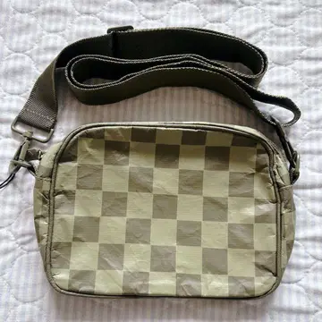 알로하 컬렉션 숄더백 LE TOUR 올리브 택 포함