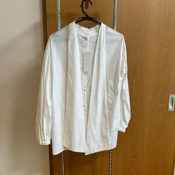 온워드 리본 달린 블라우스 화이트