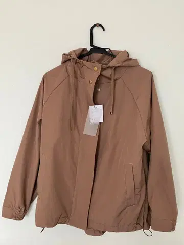 [ 새상품 ] Sans Souci 후드 부착 아우터