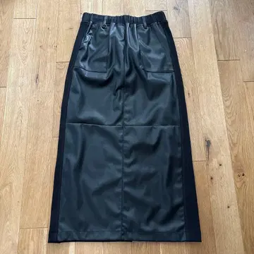 Lasud 인조 가죽 x 맨투맨 콤비 스커트