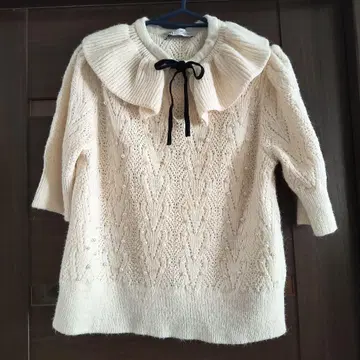 새상품 ZARA 자라 펄 프릴 옷깃 니트 스웨터 반팔 아이보리