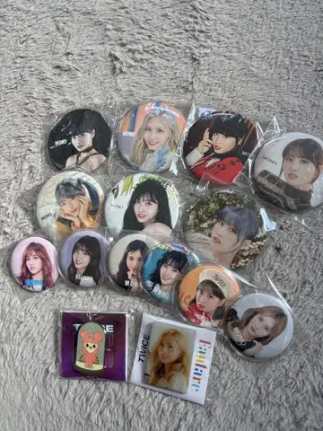 twice 모모 캔뱃지 묶음 판매