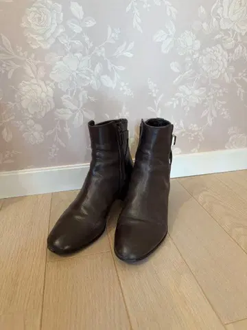 MACKINTOSH 다크 브라운 가죽 부츠