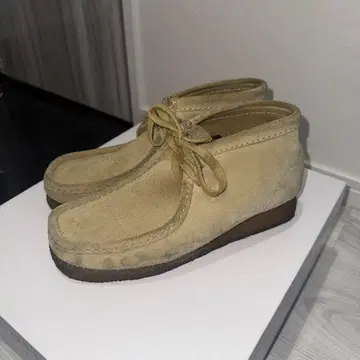 [ 새상품급 ] 왈라비 부츠 메이플 처카 부츠 클락스 스웨이드 가죽