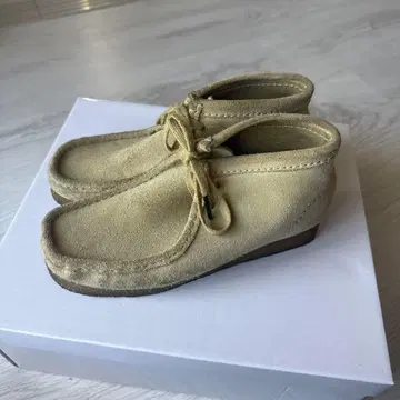 [ 새상품급 ] 왈라비 부츠 메이플 처카 부츠 클락스 스웨이드 가죽