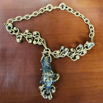 쉐어스피릿 share spirit 파칼 왕 목걸이