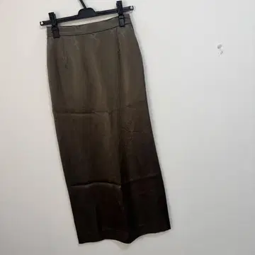 유나이티드 애로우즈 UWSC 새틴 이지 타이트 스커트