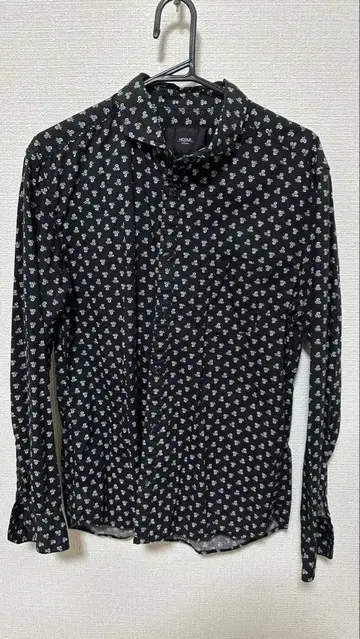 꽃무늬 긴팔 셔츠 블랙