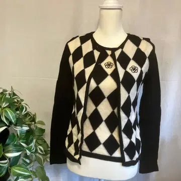 [새상품급] CLATHAS 다이아몬드 패턴 긴팔 가디건 앙상블