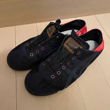 오니츠카타이거 슬립온 스니커즈