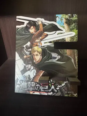 진격의 거인 스마트폰 스탠드