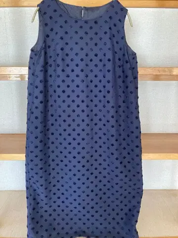 un dix cors [다크 네이비] 슬리브리스 원피스