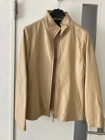 베이지 가죽 자켓 소가죽