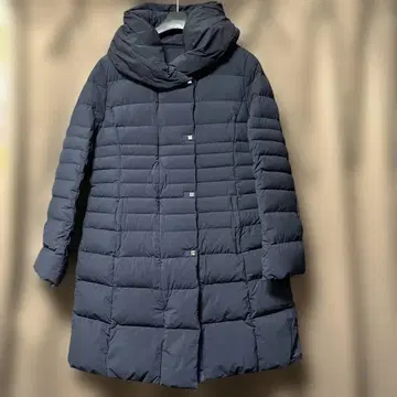 네이비 후드 부착 다운 자켓 여성 사이즈 42